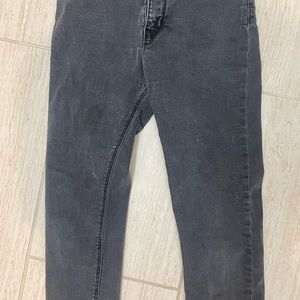 ZARA Skinny Jean dark grey premium denim collection.